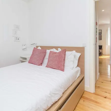Fantastic With River View Апартаменты